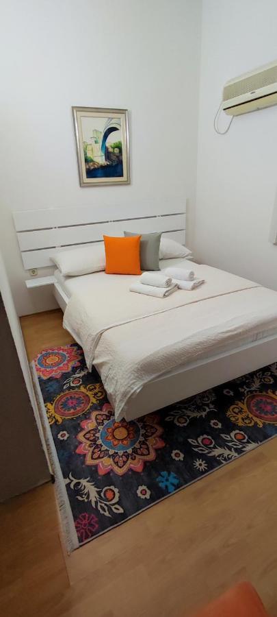 Villa Monera Apartments & Rooms & Free Garage Μόσταρ Εξωτερικό φωτογραφία