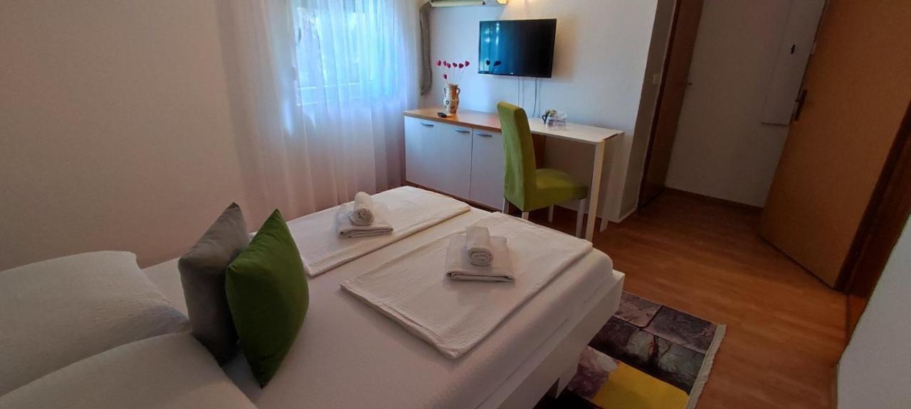 Villa Monera Apartments & Rooms & Free Garage Μόσταρ Εξωτερικό φωτογραφία