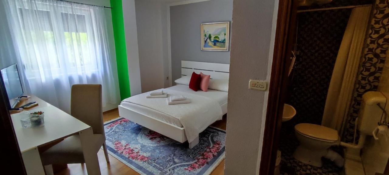 Villa Monera Apartments & Rooms & Free Garage Μόσταρ Εξωτερικό φωτογραφία
