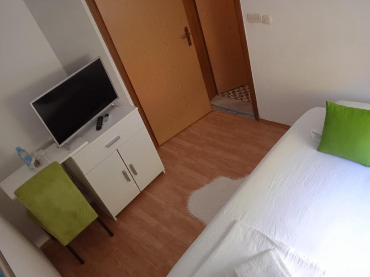 Villa Monera Apartments & Rooms & Free Garage Μόσταρ Εξωτερικό φωτογραφία